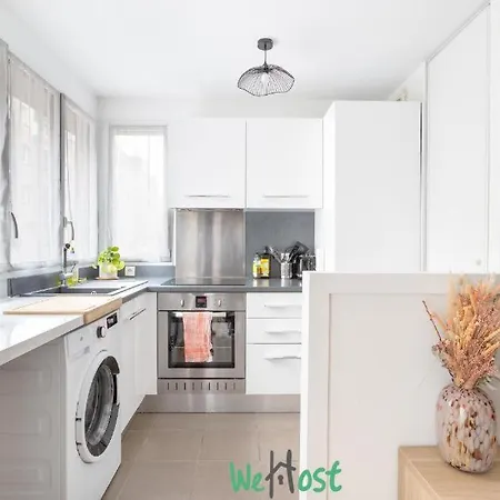 Апартаменты Guet - 2 - Ci - 2 Pieces Avec Balcon Et Parking *